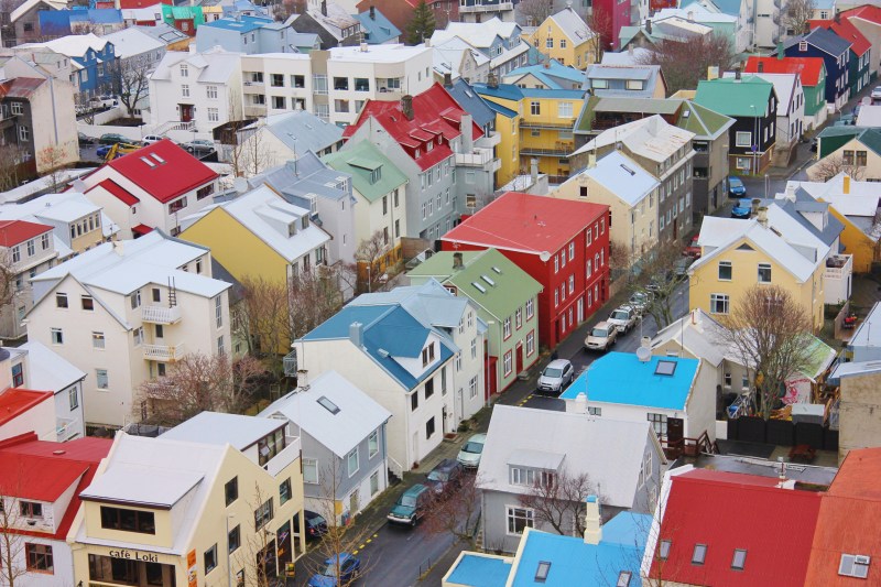 Colourful-buildings-shops-Reykjavik