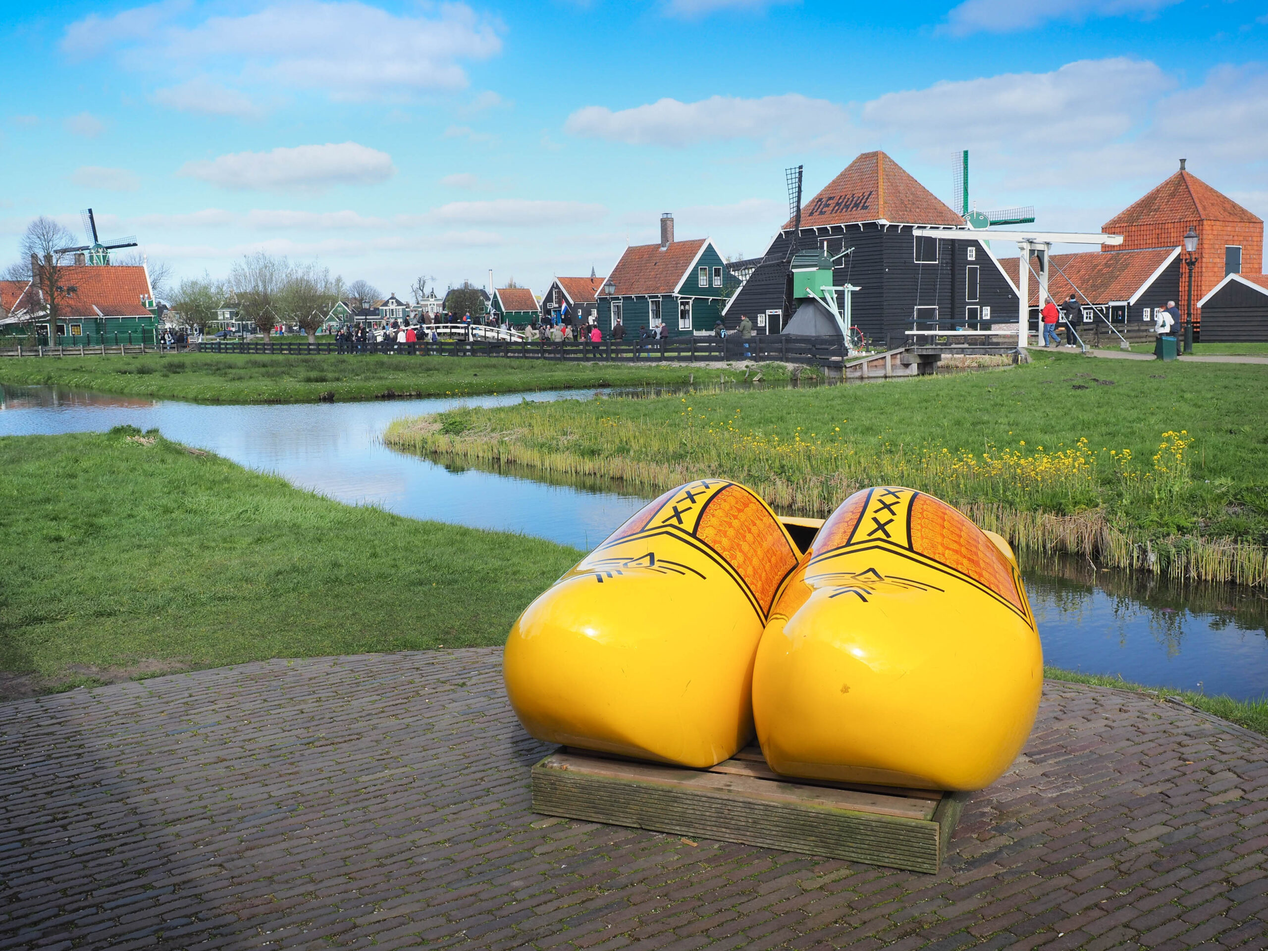 Zaanse,Schans,,The,Netherlands,-,April,20:,Dutch,Yellow,Clog